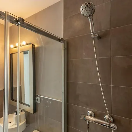 Cardenal Spinola Duplex Center By Valcambre Διαμέρισμα *