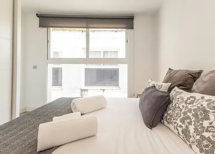 Cardenal Spinola Duplex Center By Valcambre * סביליה